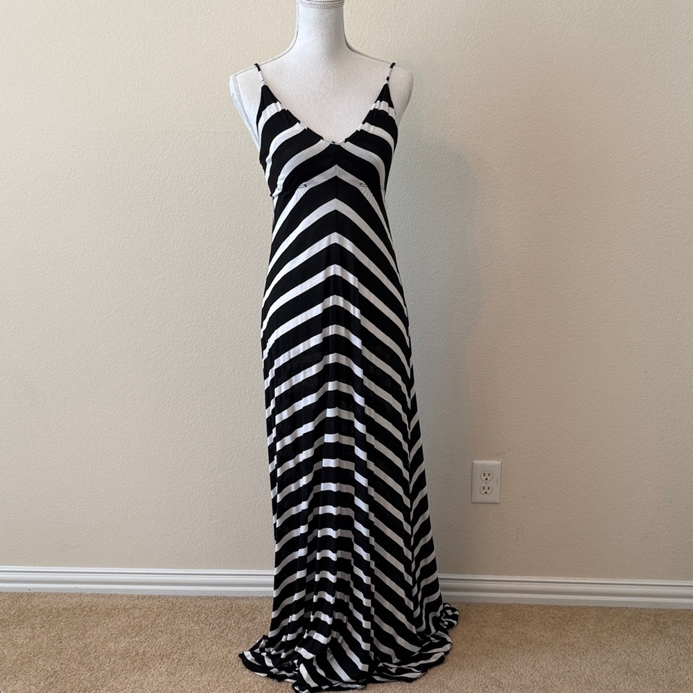 Chic Black and White Striped Maxi Dress